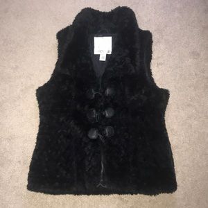 Women’s Faux Fur Vest